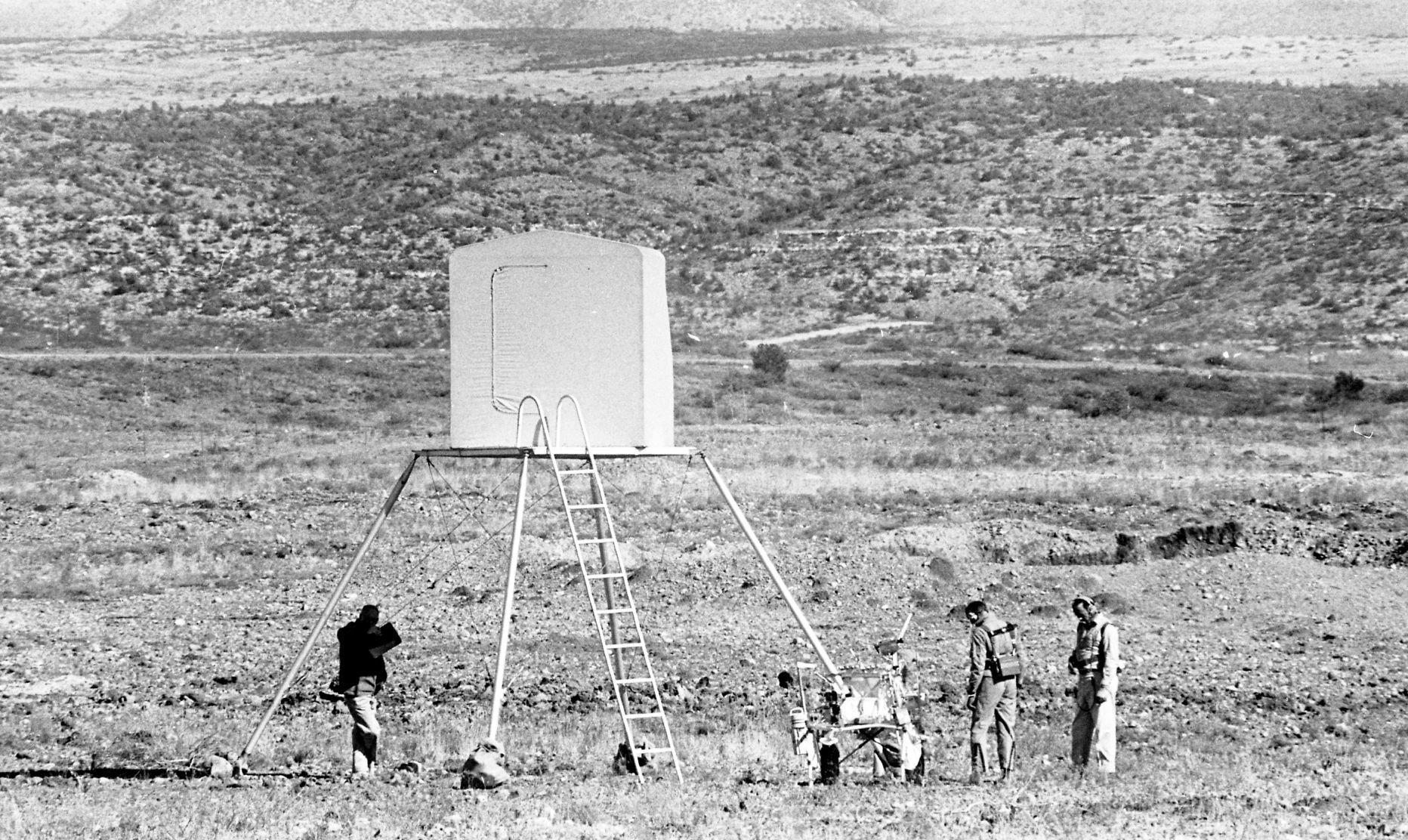 Apollo 14 astronaut training in Arizona